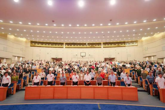 全国统一大市场暨民营经济新质生产力发展大会在浙江省人民大会堂隆重